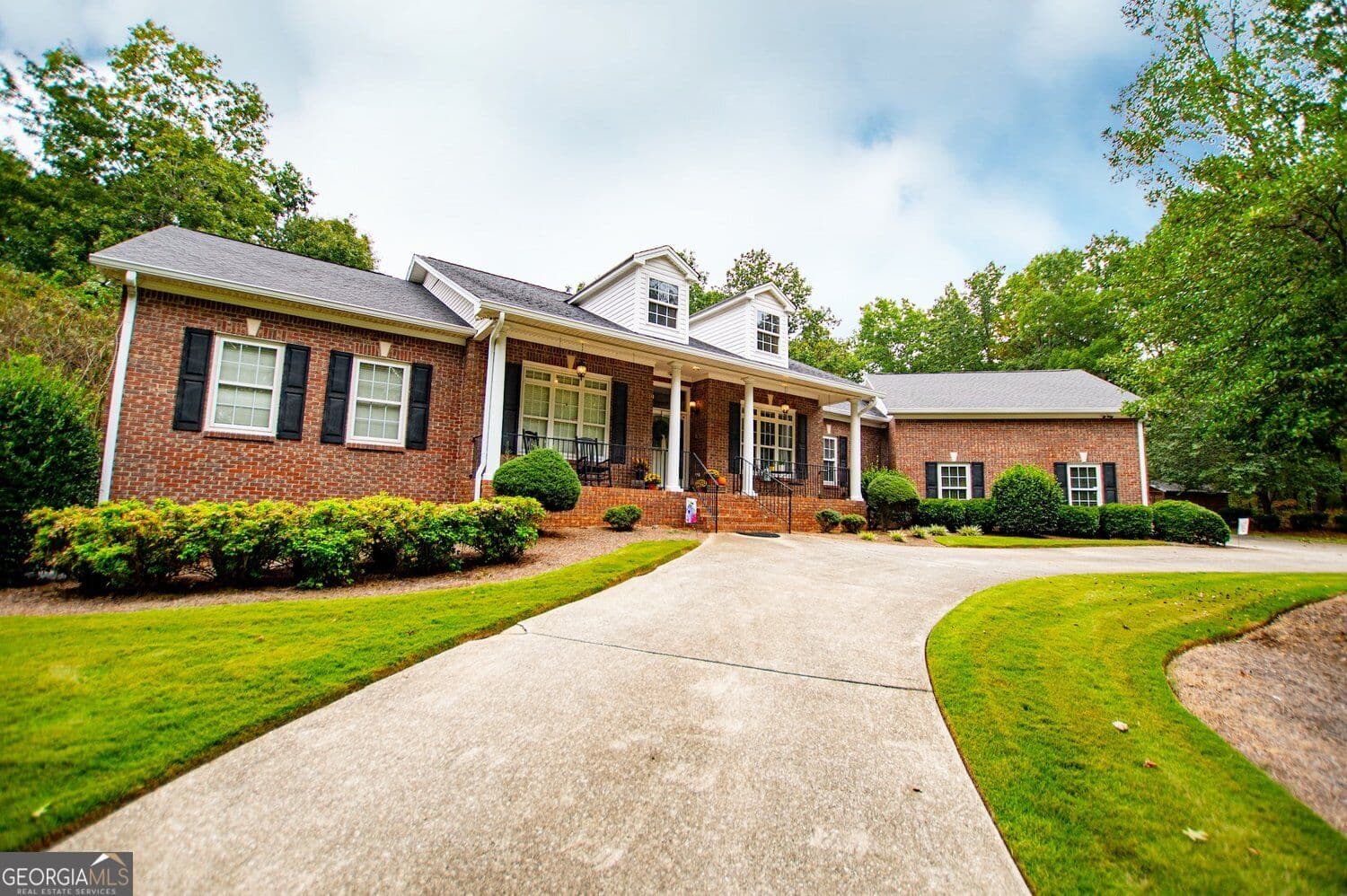 8 bedroom, 5.5 bathroom, 7,503 sq ft single family residence for sale at 9140 Patrick Place, Winston, GA 30187 — photo 1 of 122