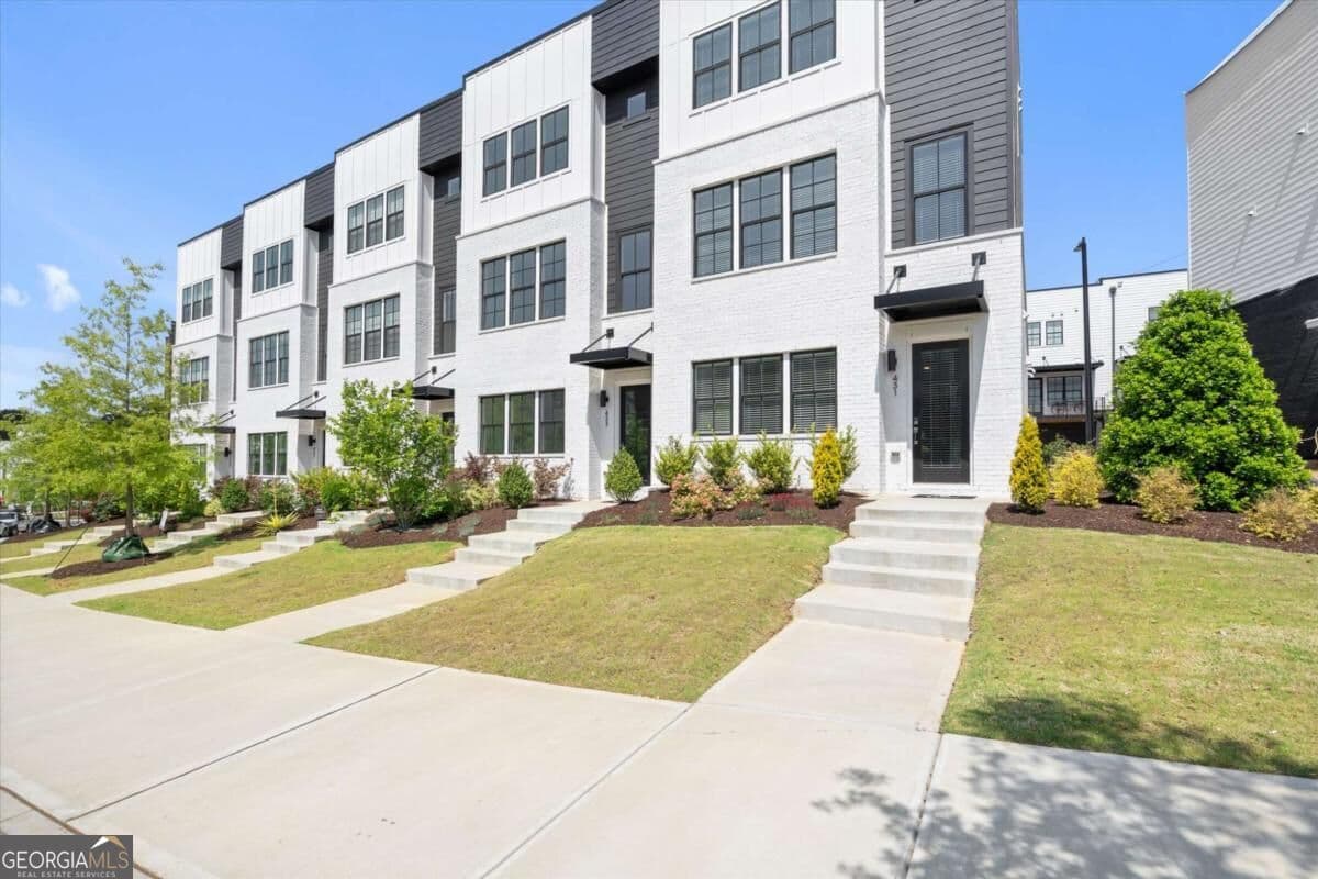 4 bedroom, 3.5 bathroom townhouse for sale at 431 Mezzo Lane 84, Alpharetta, GA 30009 — photo 2
