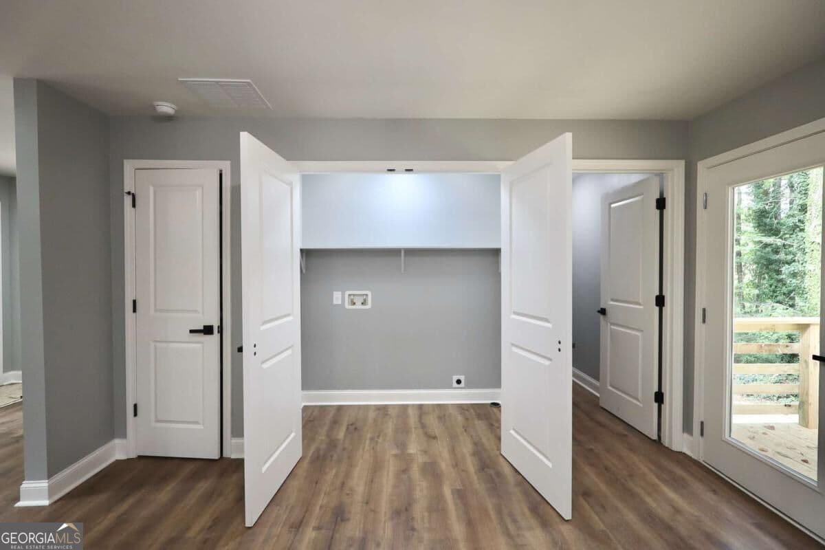 3 bedroom, 2 bathroom, 1,315 sq ft single family residence for sale at 3941 Canterbury Walk, Douglasville, GA 30135 — photo 10