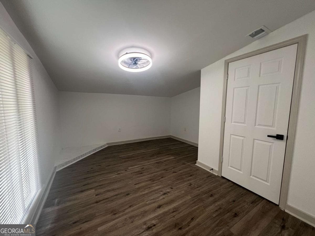 5 bedroom, 3 bathroom, 2,352 sq ft single family residence for rent at 5760 Penfield Place, Atlanta, GA 30349 for $3,200 a month — photo 6