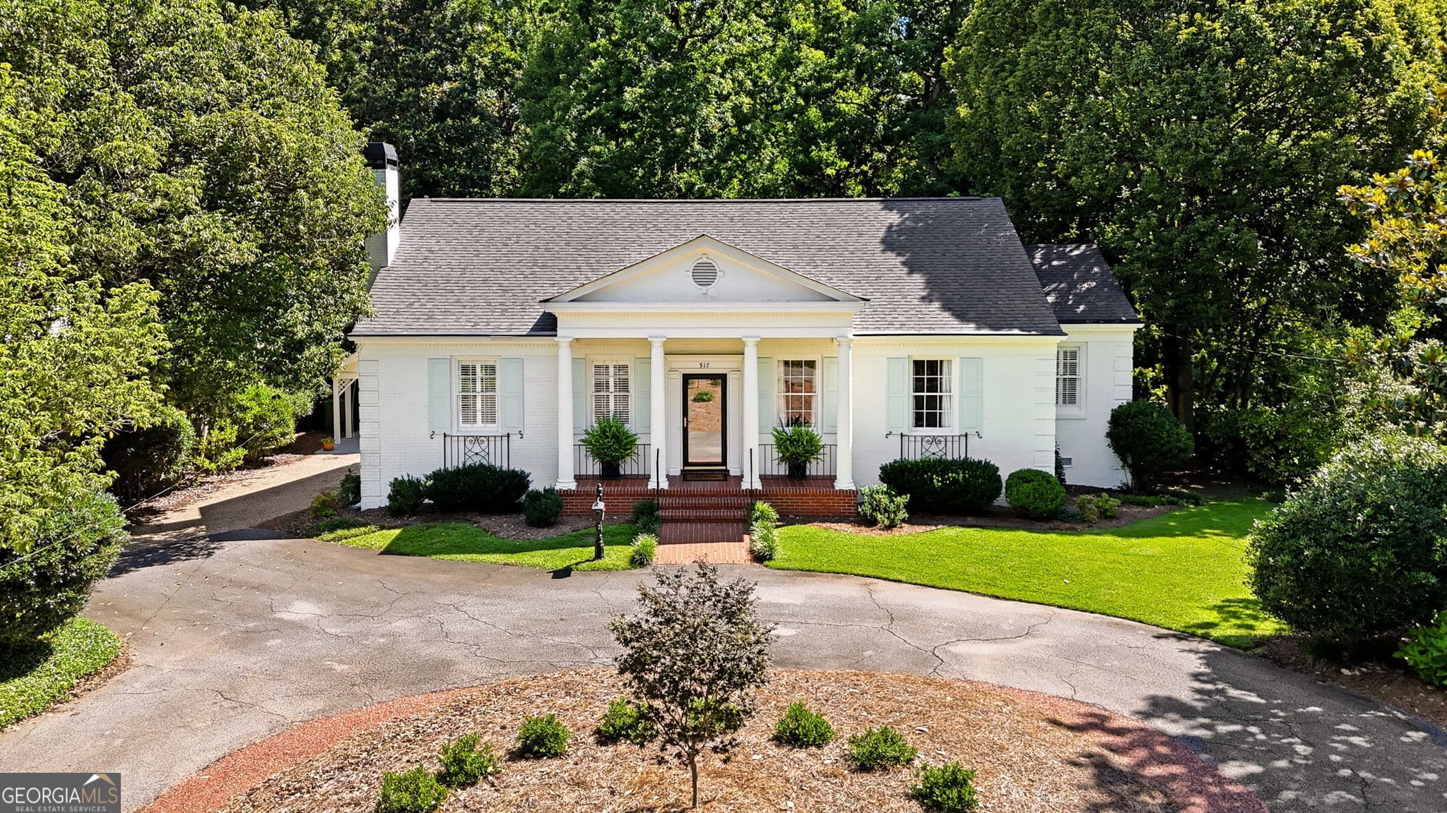3 bedroom, 3 bathroom, 2,386 sq ft single family residence for sale at 517 E College Street, Griffin, GA 30224 — photo 6