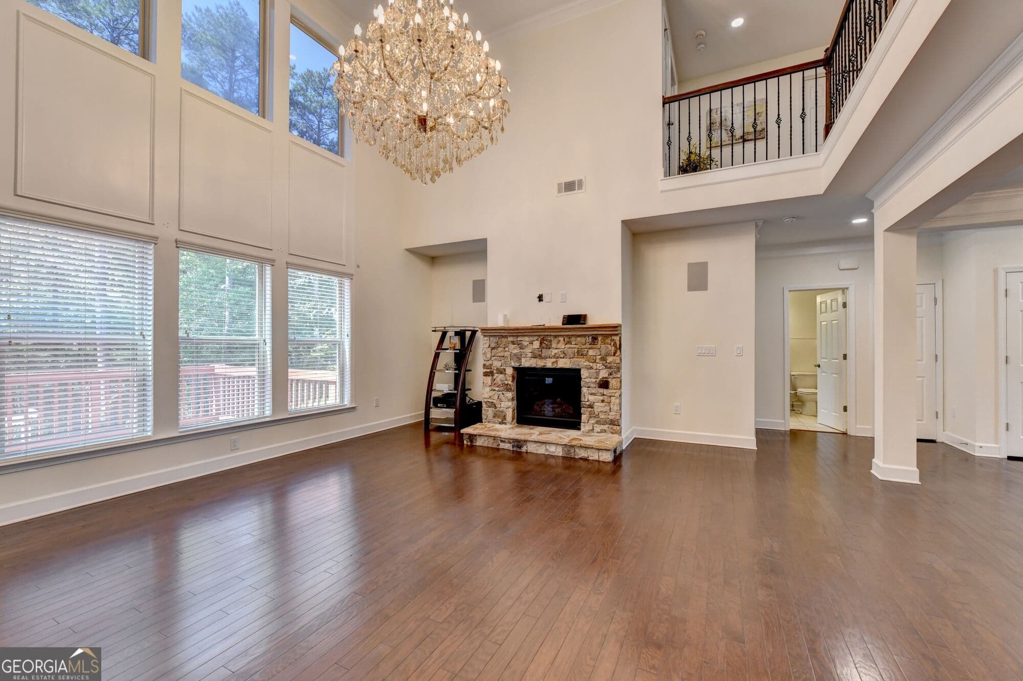 6 bedroom, 5 bathroom single family residence for rent at 2249 Larkspur Run Drive, Duluth, GA 30097 for $3,800 a month — photo 4