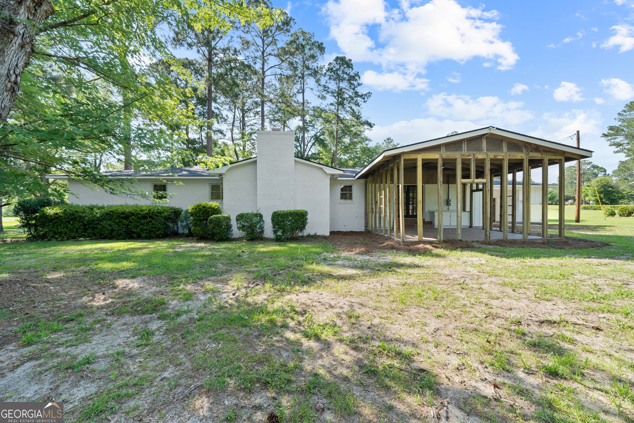 3 bedroom, 2 bathroom, 2,502 sq ft single family residence for rent at 223 Brookwood Drive, Dublin, GA 31021 for $2,400 a month — photo 6