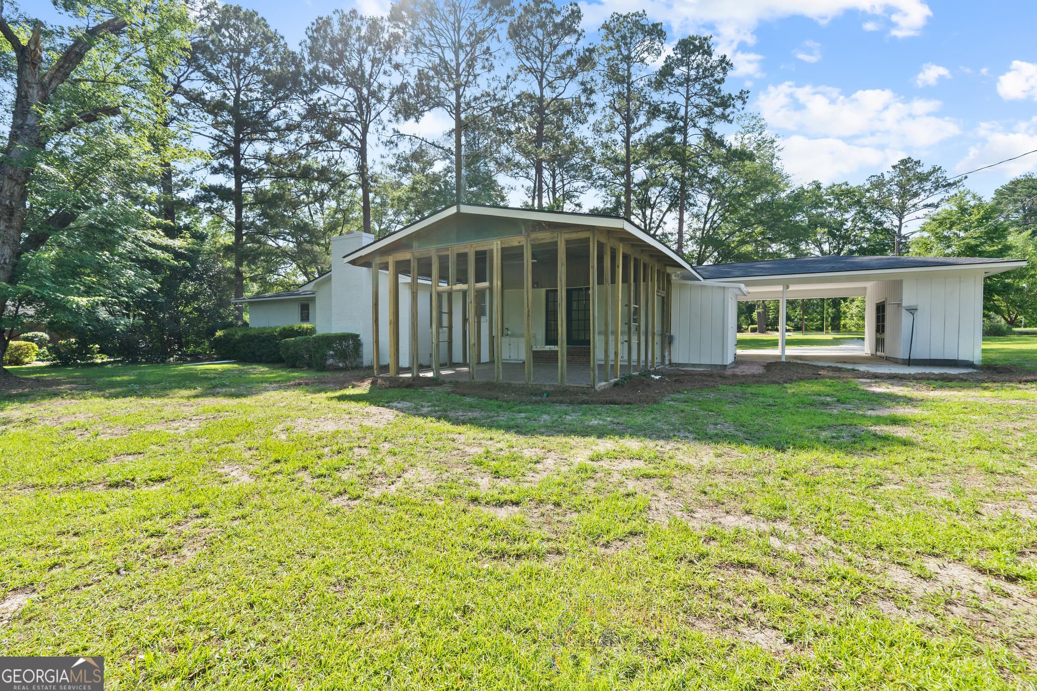 3 bedroom, 2 bathroom, 2,502 sq ft single family residence for rent at 223 Brookwood Drive, Dublin, GA 31021 for $2,400 a month — photo 7