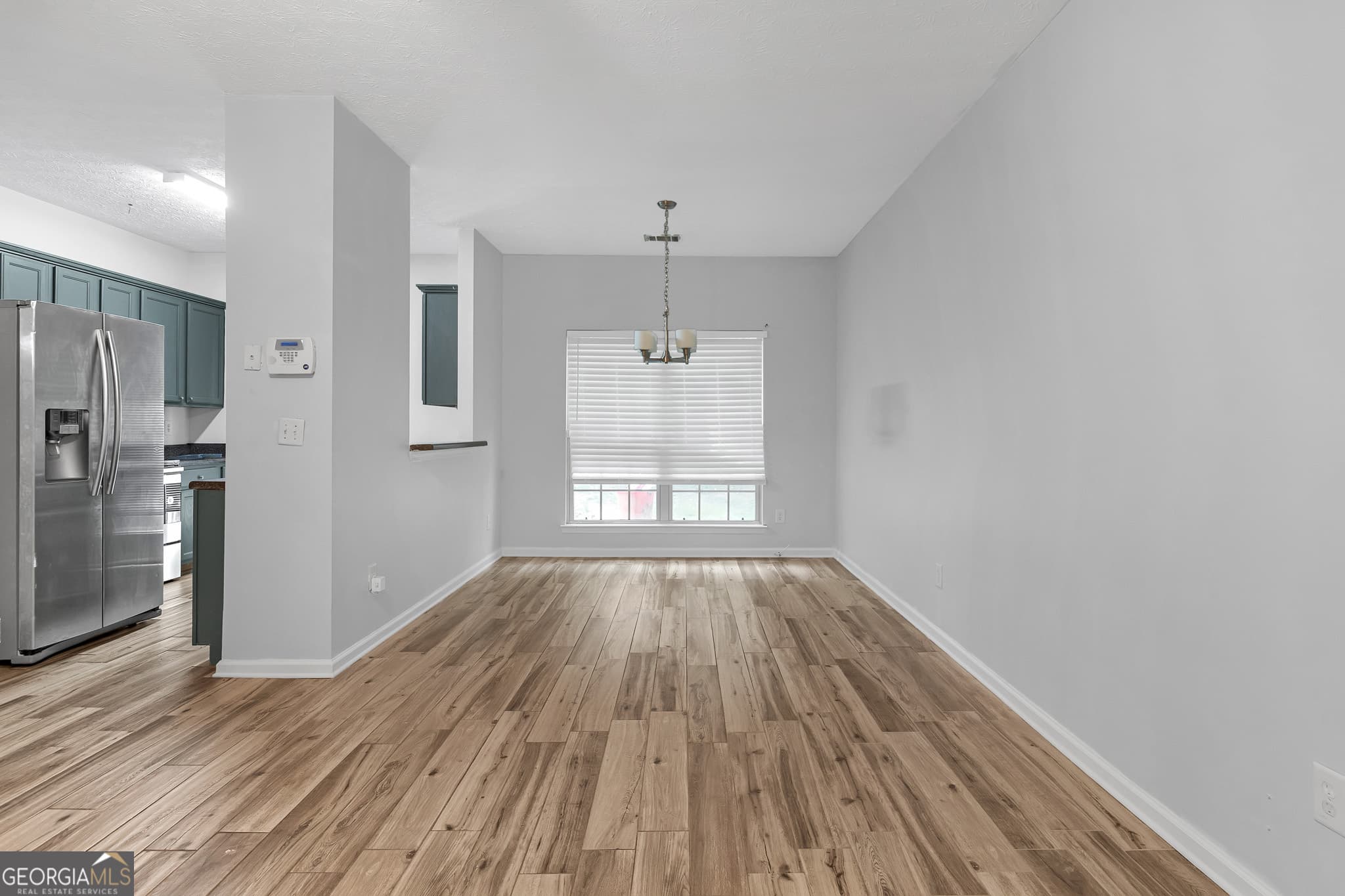 3 bedroom, 2.5 bathroom, 1,485 sq ft condominium for sale at 4119 Stone Trace Drive, Atlanta, GA 30344 — photo 6