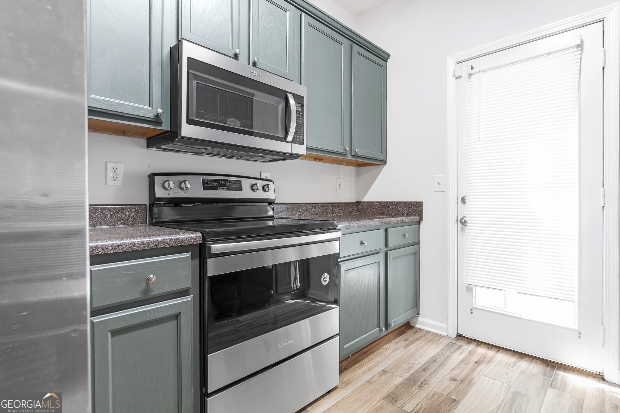 3 bedroom, 2.5 bathroom, 1,485 sq ft condominium for sale at 4119 Stone Trace Drive, Atlanta, GA 30344 — photo 9