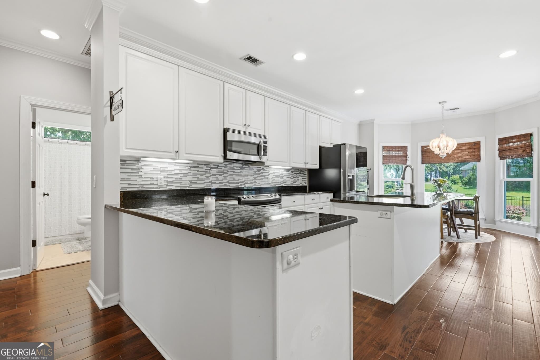 4 bedroom, 2 bathroom, 2,504 sq ft single family residence for sale at 12 Baymeadow Lane, Savannah, GA 31405 — photo 8