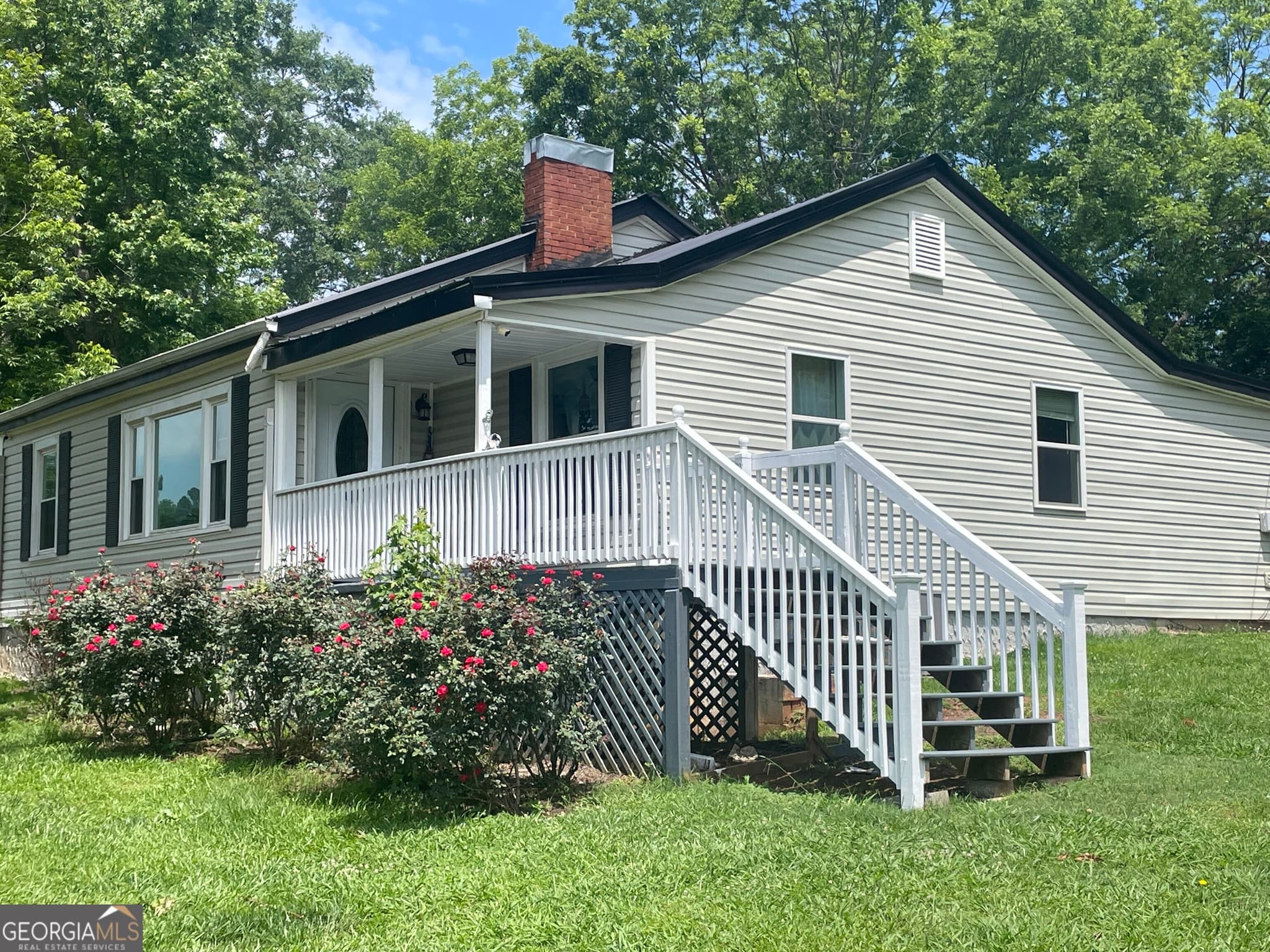 3 bedroom, 1 bathroom, 1,104 sq ft single family residence for sale at 21 Newton Street, Manchester, GA 31816 — photo 2
