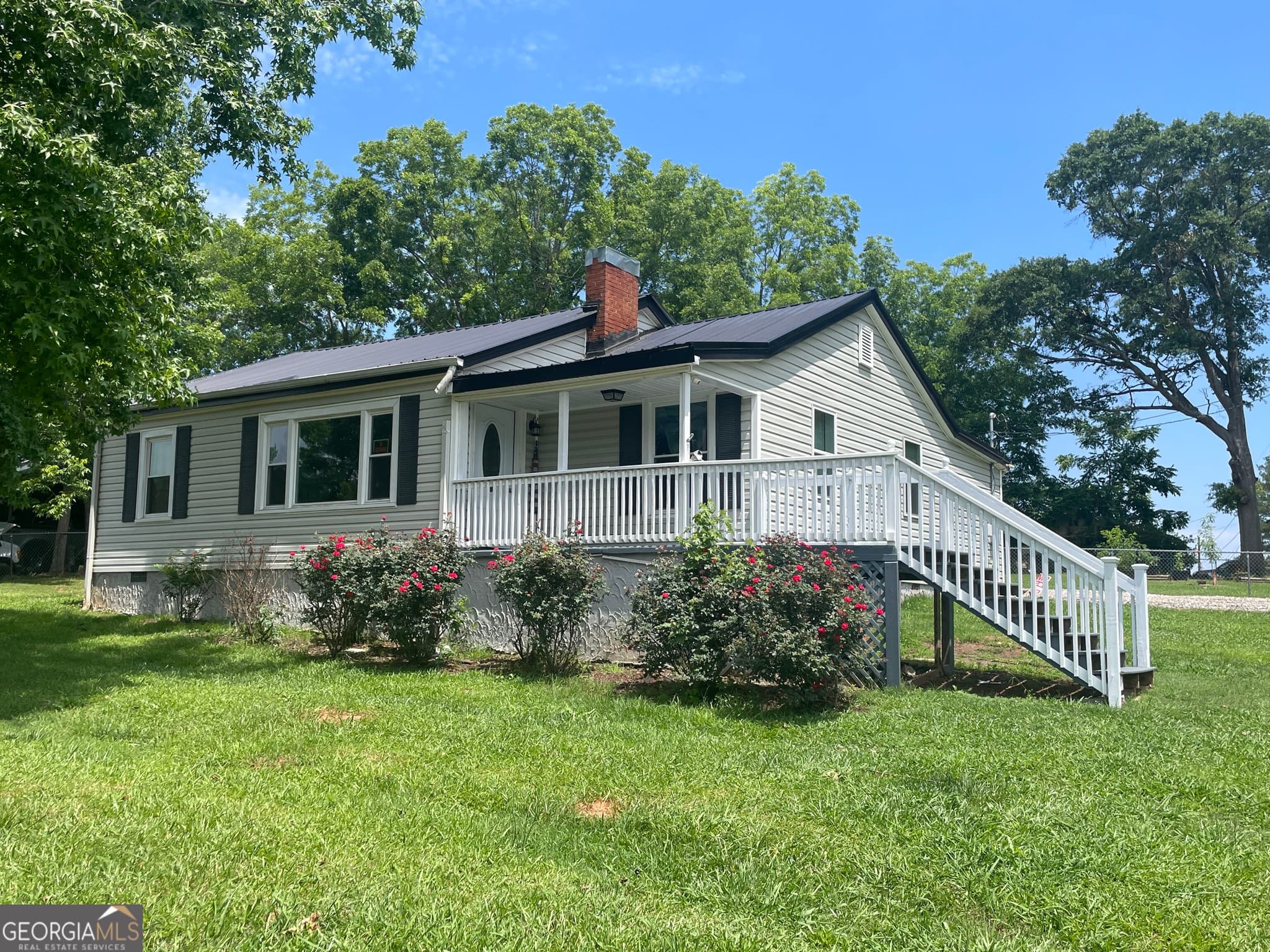 3 bedroom, 1 bathroom, 1,104 sq ft single family residence for sale at 21 Newton Street, Manchester, GA 31816