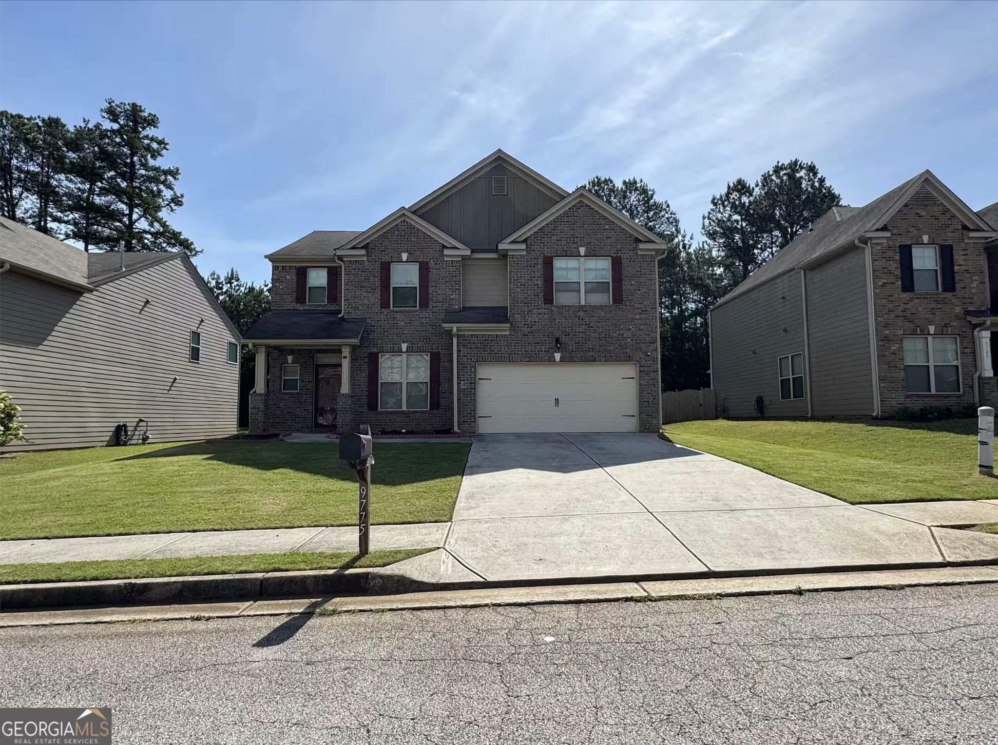 4 bedroom, 2.5 bathroom, 4,550 sq ft single family residence for rent at 9775 Ivey Ridge Circle, Jonesboro, GA 30238 for $2,350 a month — photo 1 of 18