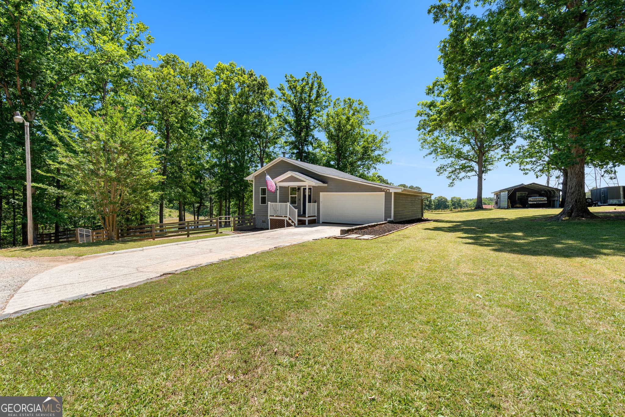 3 bedroom, 2 bathroom, 2,432 sq ft single family residence for sale at 2086 Bethlehem Church Road, Grantville, GA 30220 — photo 7
