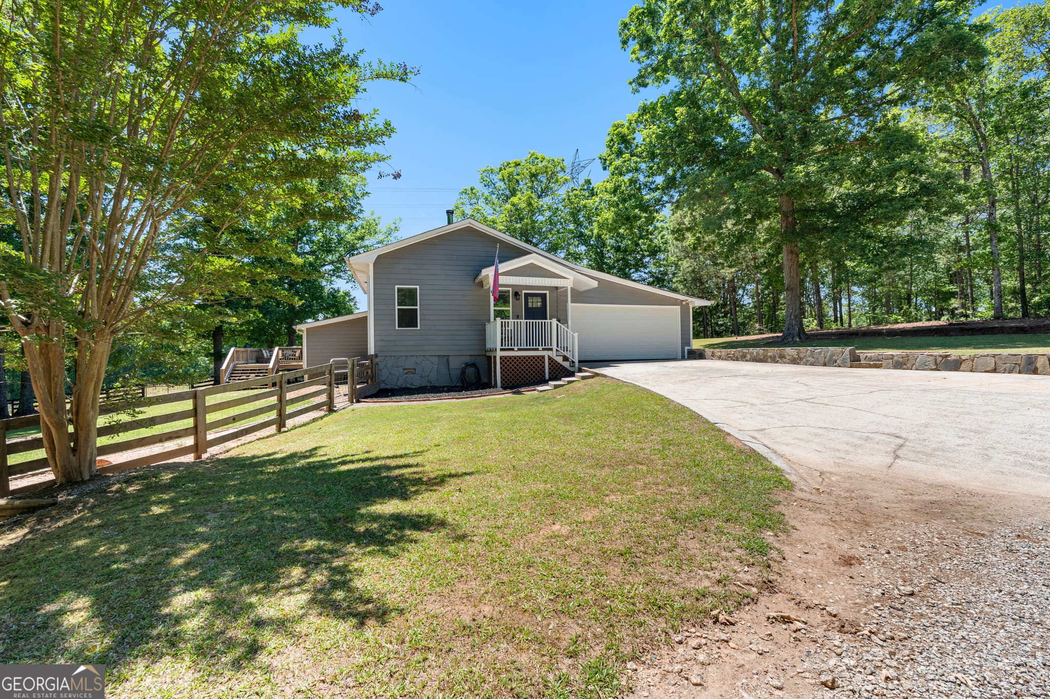 3 bedroom, 2 bathroom, 2,432 sq ft single family residence for sale at 2086 Bethlehem Church Road, Grantville, GA 30220 — photo 9