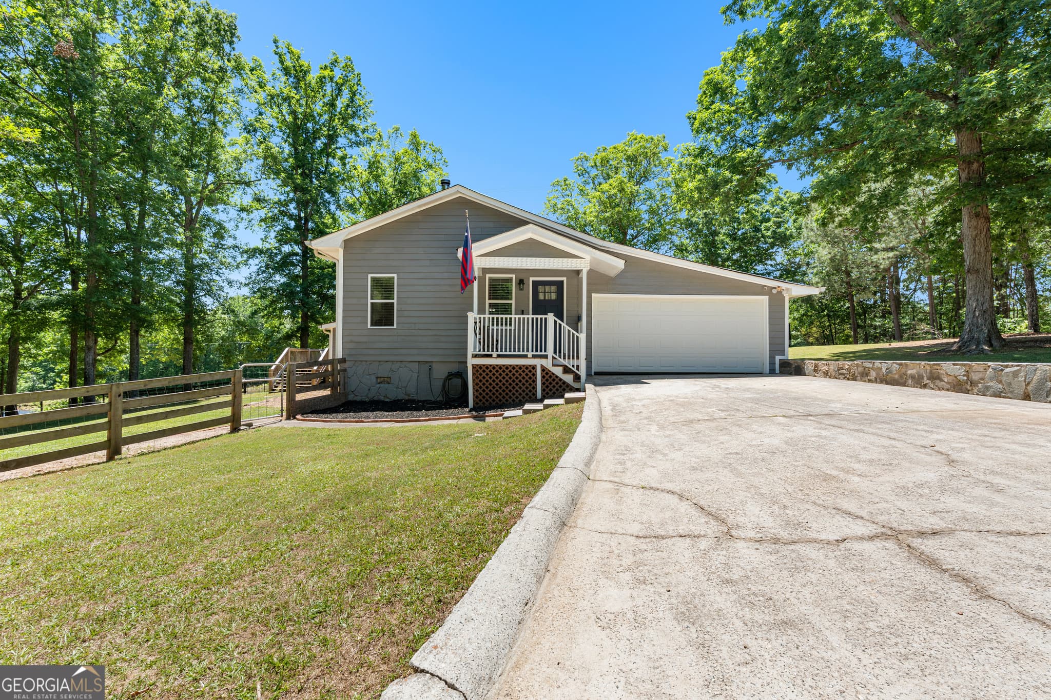 3 bedroom, 2 bathroom, 2,432 sq ft single family residence for sale at 2086 Bethlehem Church Road, Grantville, GA 30220 — photo 8