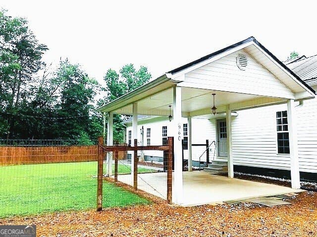 3 bedroom, 2 bathroom, 2,100 sq ft single family residence for sale at 960 Mcentyre Loop, Calhoun, GA 30701 — photo 7