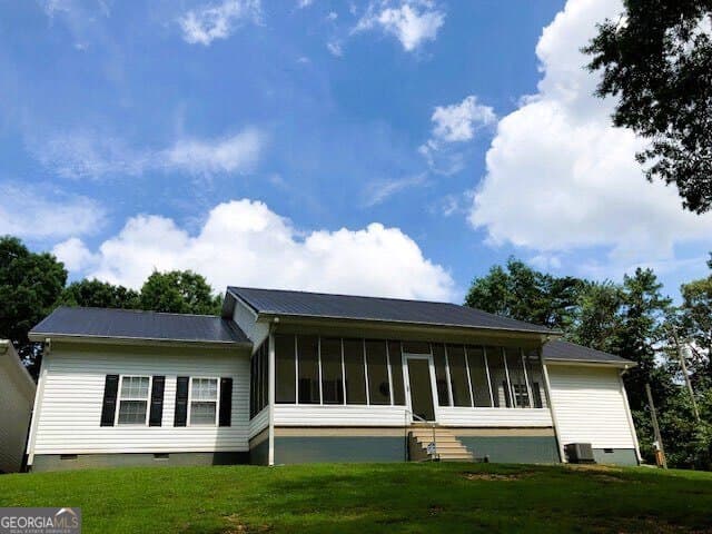 3 bedroom, 2 bathroom, 2,100 sq ft single family residence for sale at 960 Mcentyre Loop, Calhoun, GA 30701 — photo 5