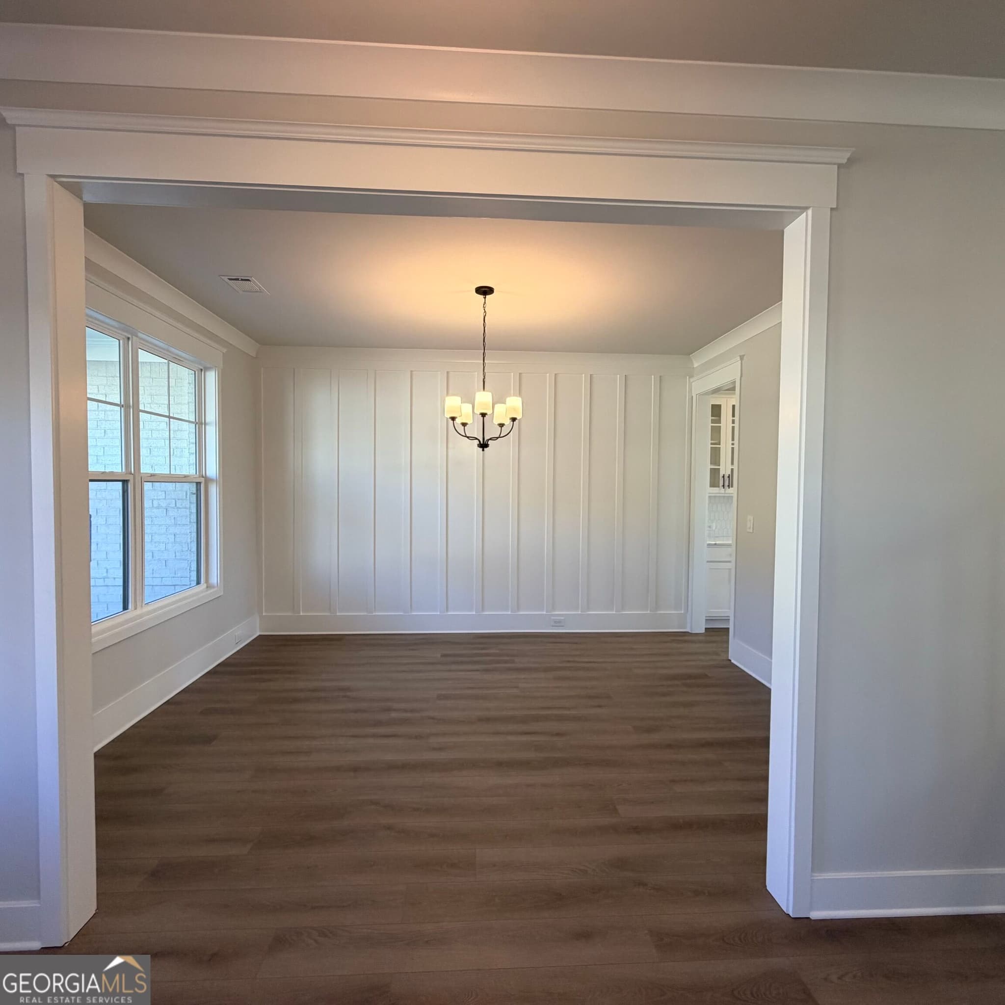 5 bedroom, 4 bathroom, 3,530 sq ft single family residence for sale at 94 Chickadee Court, Auburn, GA 30011 — photo 5