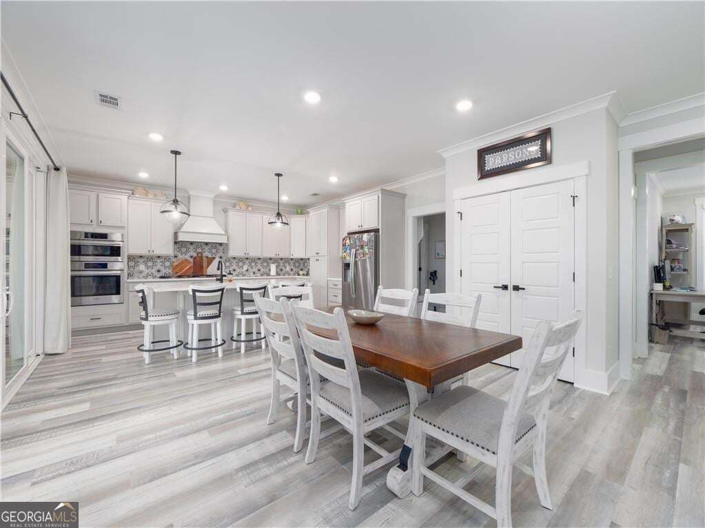 5 bedroom, 3.5 bathroom, 3,690 sq ft single family residence for sale at 3495 Sutherland Bluff Drive, Townsend, GA 31331 — photo 8