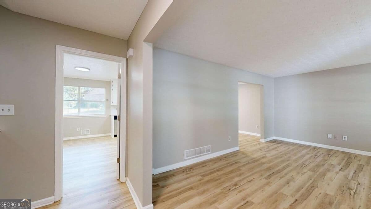 3 bedroom, 2.5 bathroom, 1,983 sq ft single family residence for sale at 4650 Westminster Drive, Ellenwood, GA 30294 — photo 3