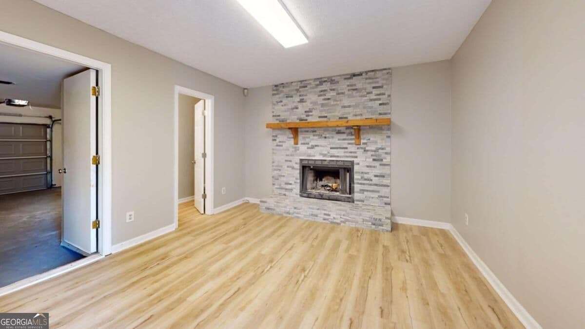 3 bedroom, 2.5 bathroom, 1,983 sq ft single family residence for sale at 4650 Westminster Drive, Ellenwood, GA 30294 — photo 9