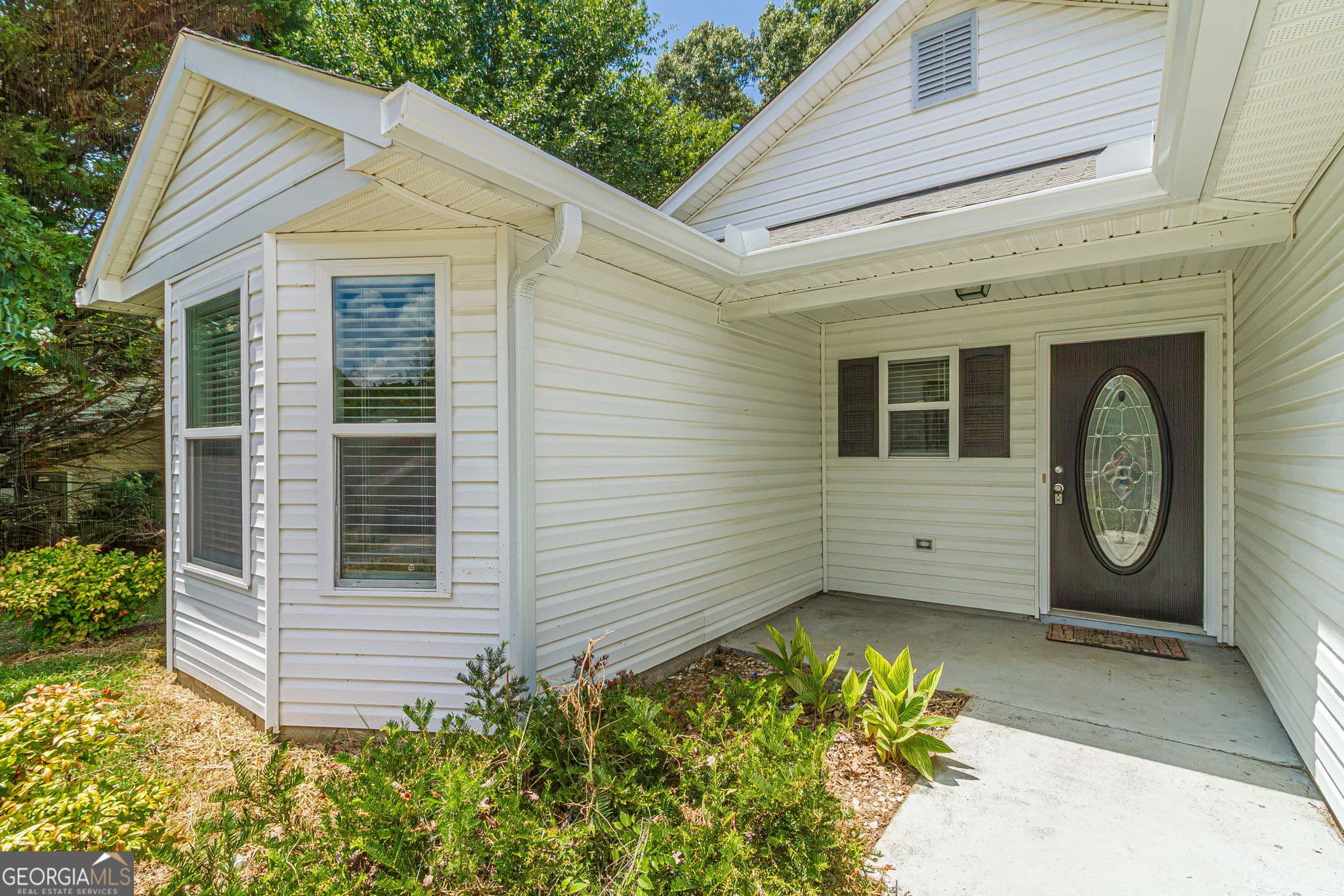 3 bedroom, 2 bathroom single family residence for rent at 253 Chardonnay Trace, Braselton, GA 30517 for $1,900 a month — photo 6