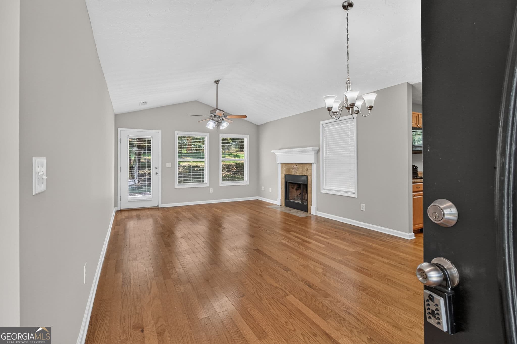 3 bedroom, 2 bathroom single family residence for rent at 253 Chardonnay Trace, Braselton, GA 30517 for $1,900 a month — photo 8