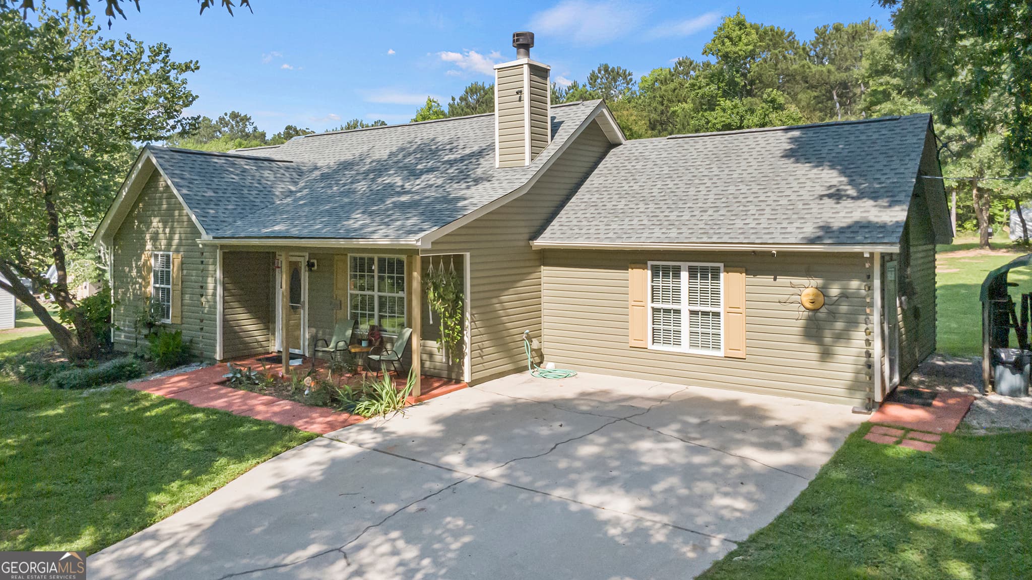 3 bedroom, 2 bathroom, 1,672 sq ft single family residence sold at 1038 Campbell Road, Covington, GA 30014