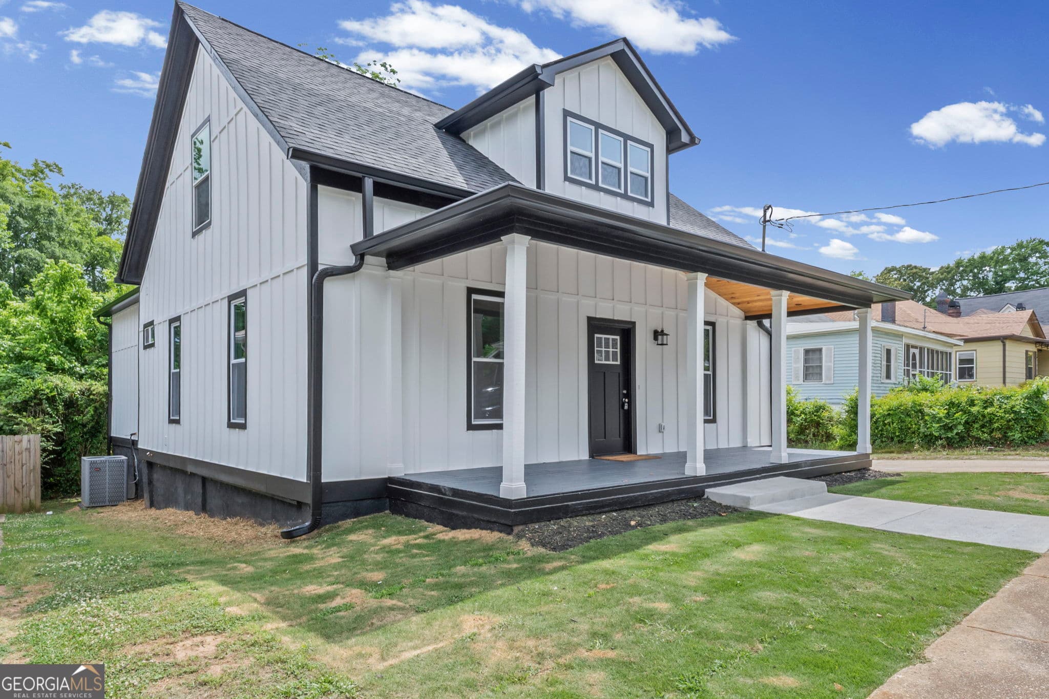 3 bedroom, 3 bathroom, 2,292 sq ft single family residence for rent at 14 Salbide Avenue, Newnan, GA 30263 for $2,950 a month — photo 4