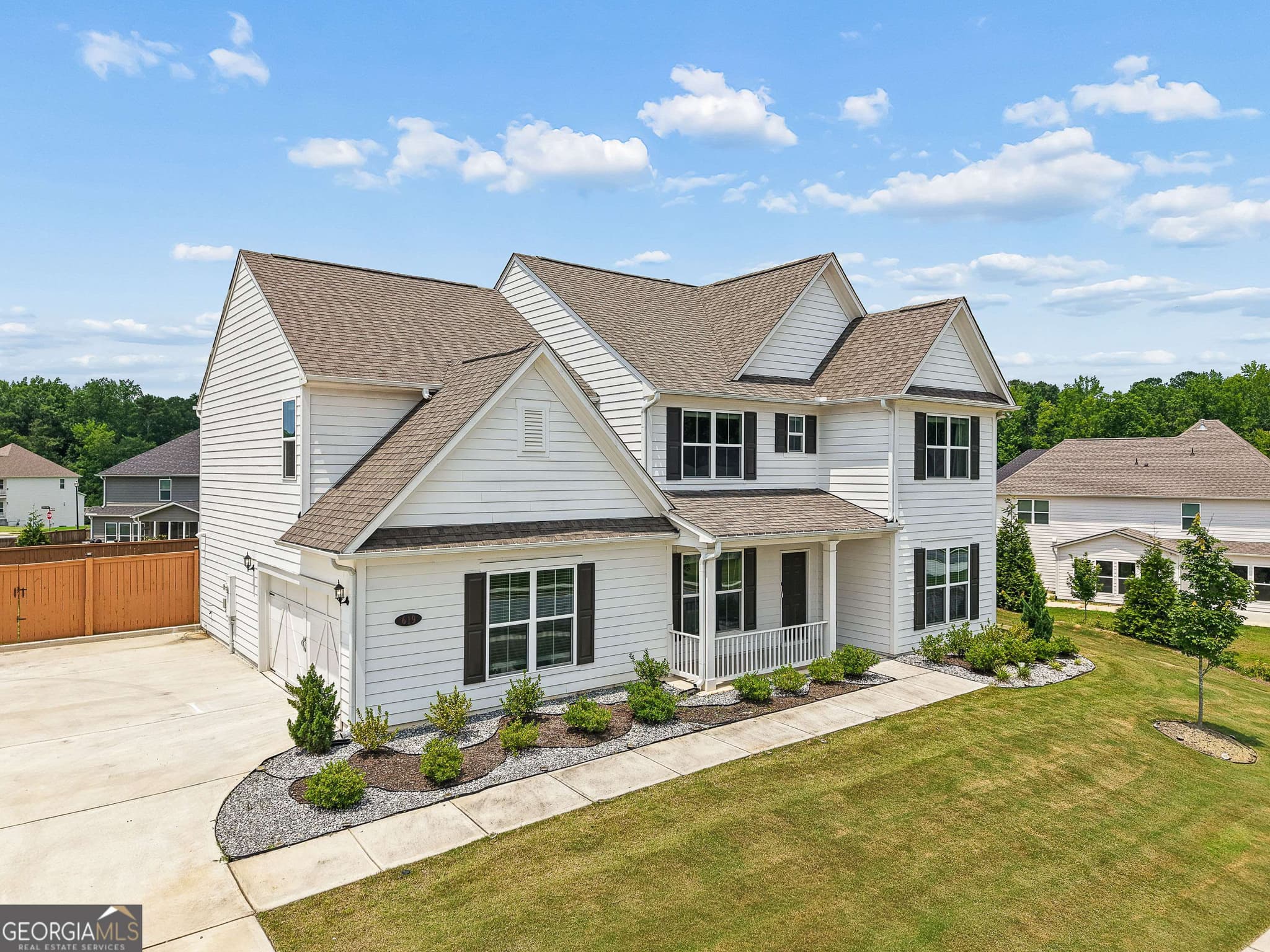 5 bedroom, 4 bathroom single family residence for sale at 619 Napier Pass, Peachtree City, GA 30269 — photo 2