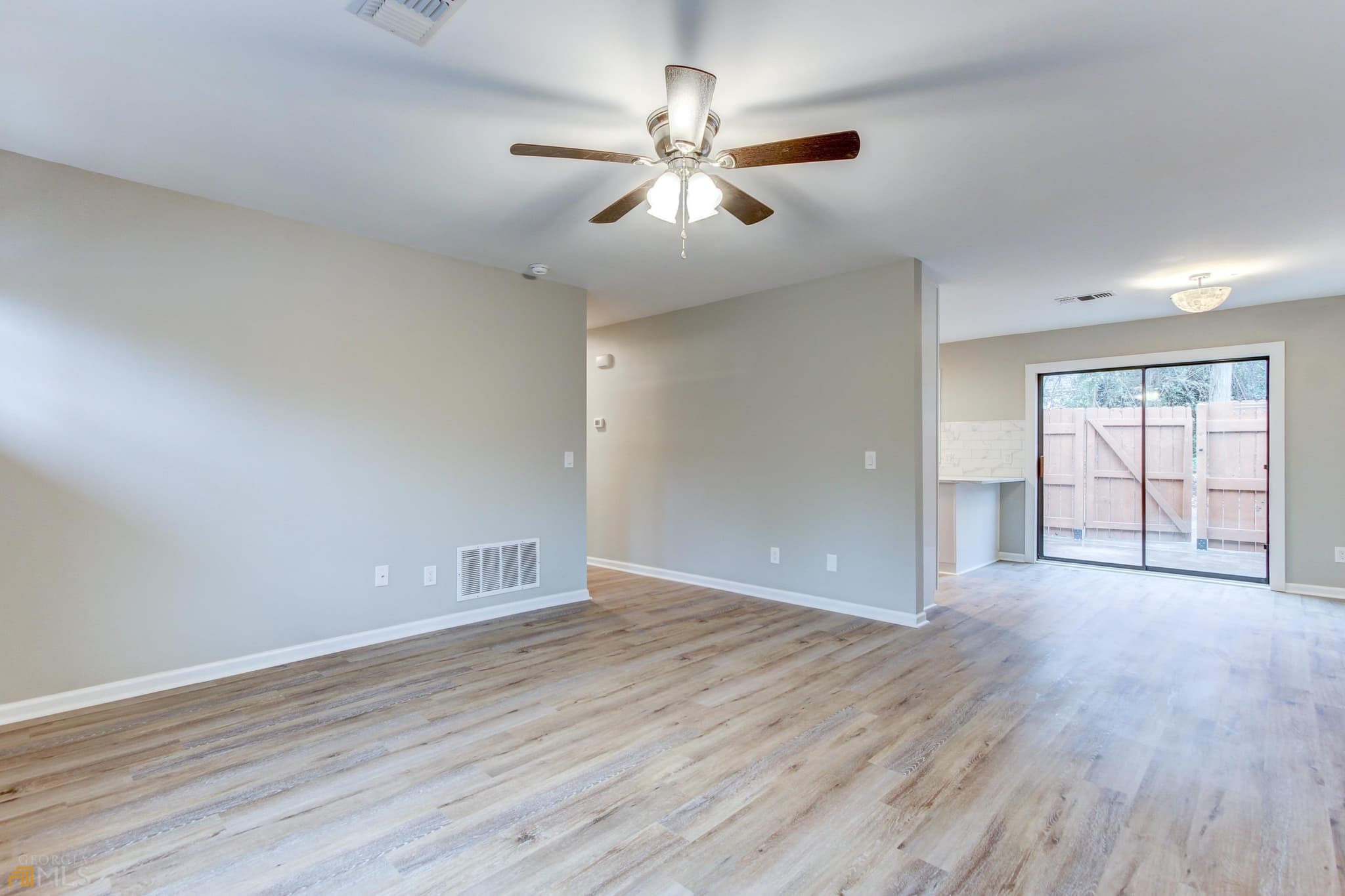 2 bedroom, 1 bathroom, 954 sq ft triplex for rent at 48 Clark Street 48, Newnan, GA 30263 for $1,595 a month — photo 5