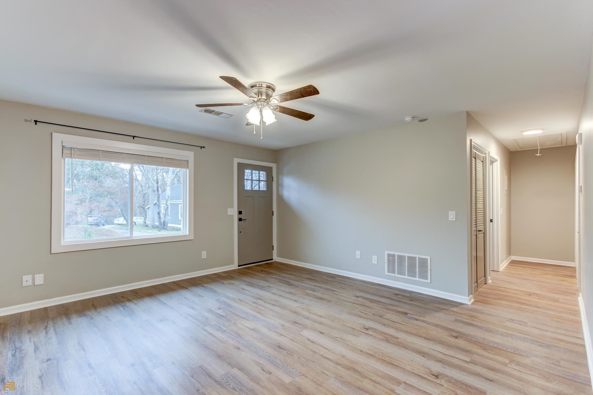 2 bedroom, 1 bathroom, 954 sq ft triplex for rent at 48 Clark Street 48, Newnan, GA 30263 for $1,595 a month — photo 4