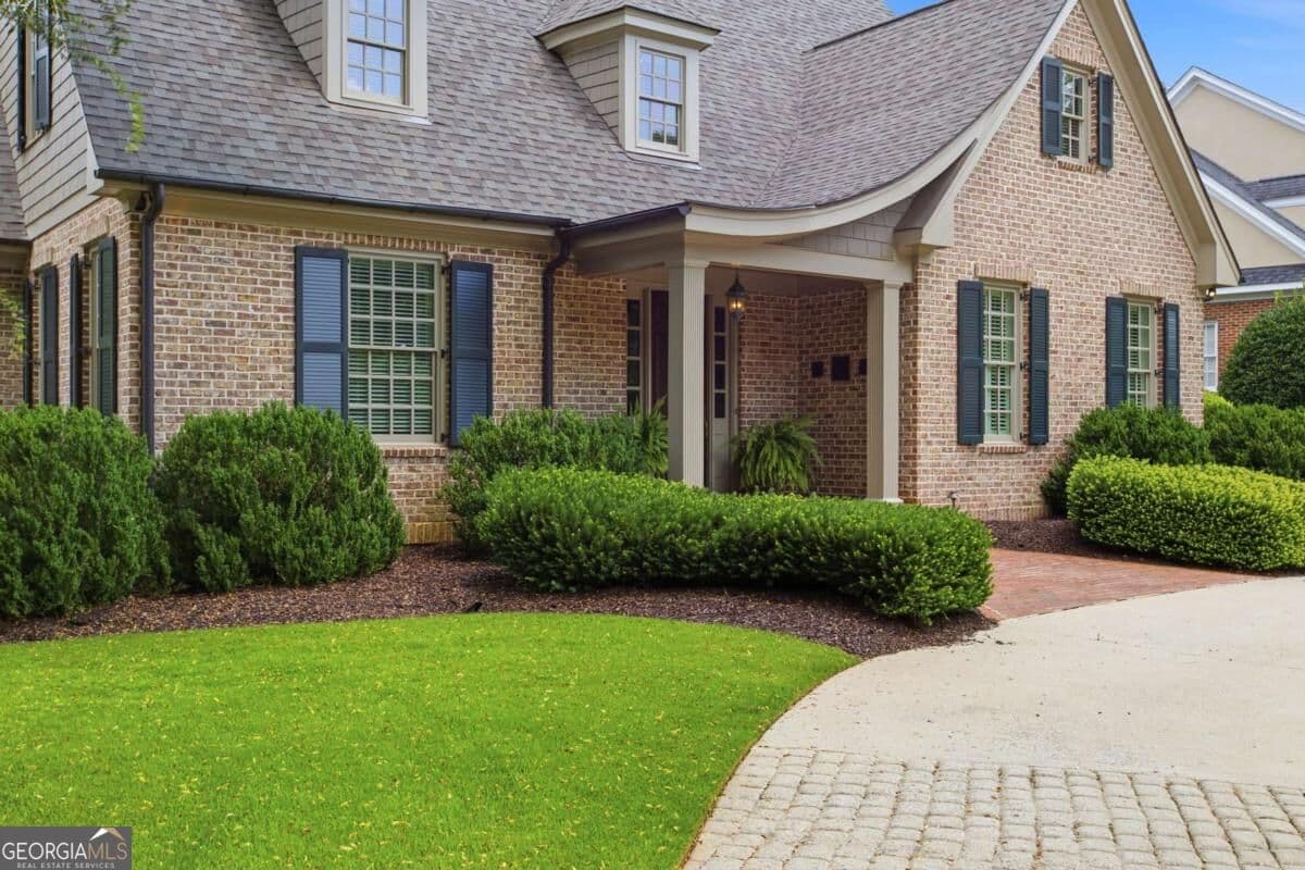 5 bedroom, 5.5 bathroom, 4,259 sq ft single family residence for sale at 221 Hamilton Road, Athens, GA 30606 — photo 2