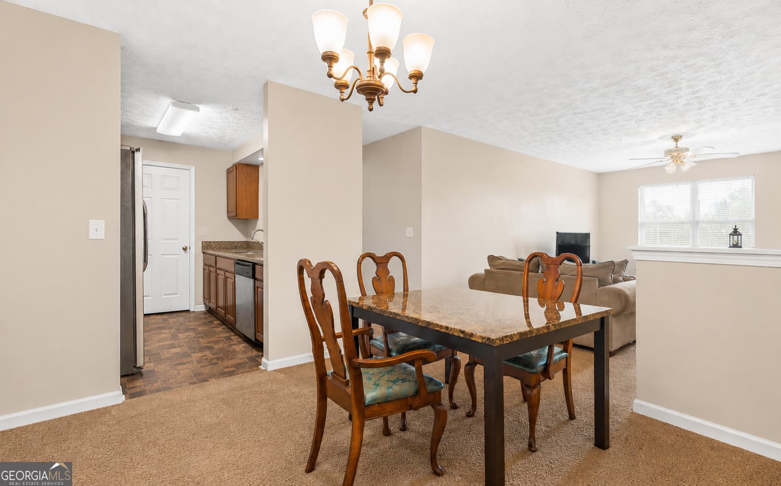 3 bedroom, 2 bathroom, 1,292 sq ft condominium for sale at 12303 Waldrop Place, Decatur, GA 30034 — photo 4