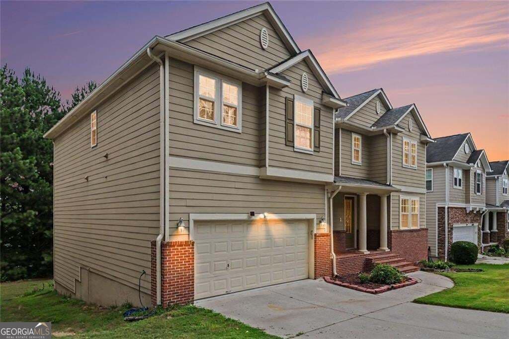 6 bedroom, 3.5 bathroom, 3,551 sq ft single family residence for sale at 6195 Park Leaf Walk, Buford, GA 30518 — photo 2