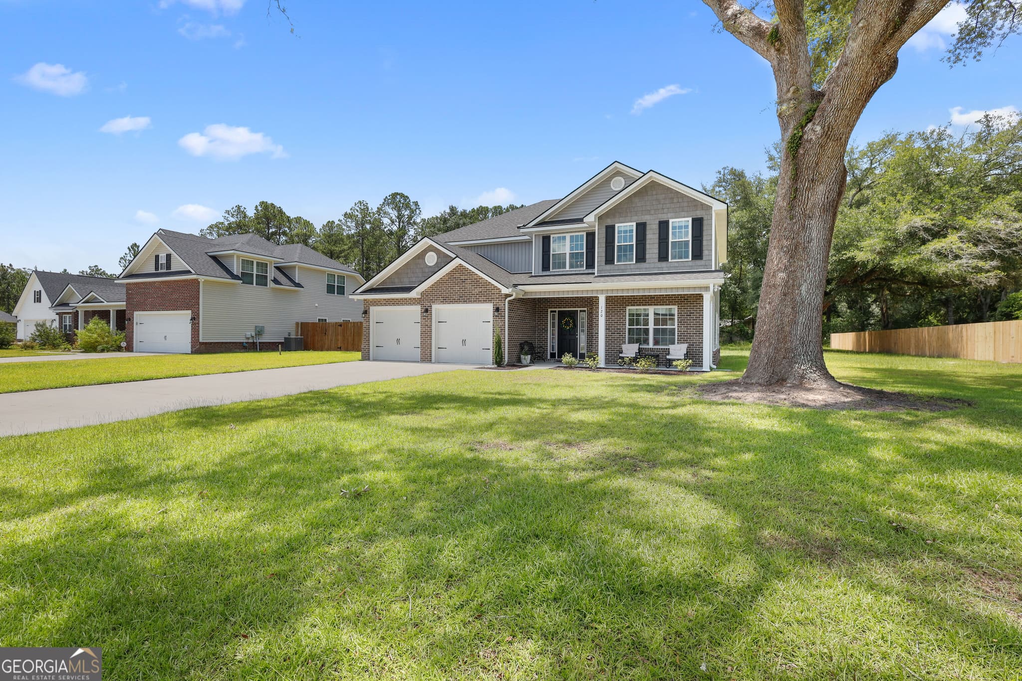 5 bedroom, 3 bathroom, 2,707 sq ft single family residence for sale at 120 Baker Field Lane, Ludowici, GA 31316 — photo 2