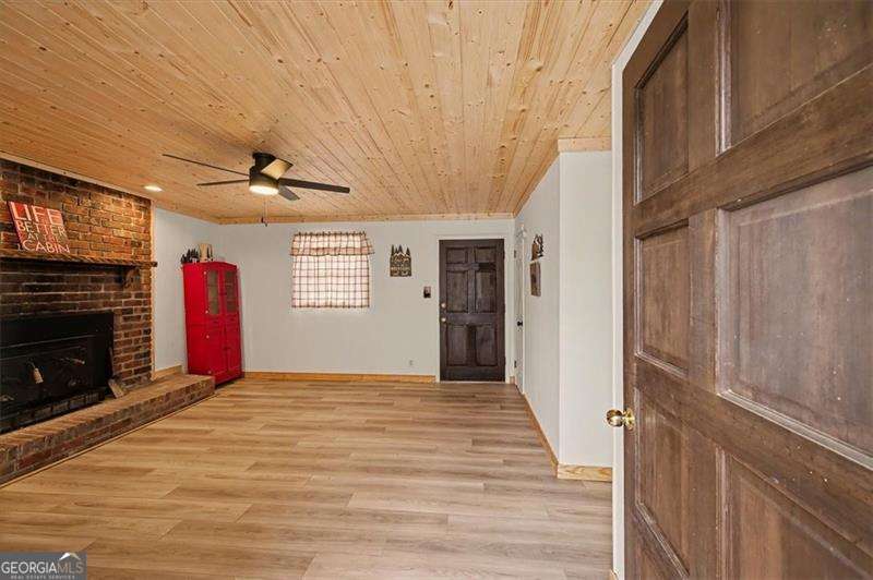 1 bedroom, 1 bathroom, 544 sq ft cabin,single family residence for sale at 68 Hawk Lane, Ellijay, GA 30540 — photo 7