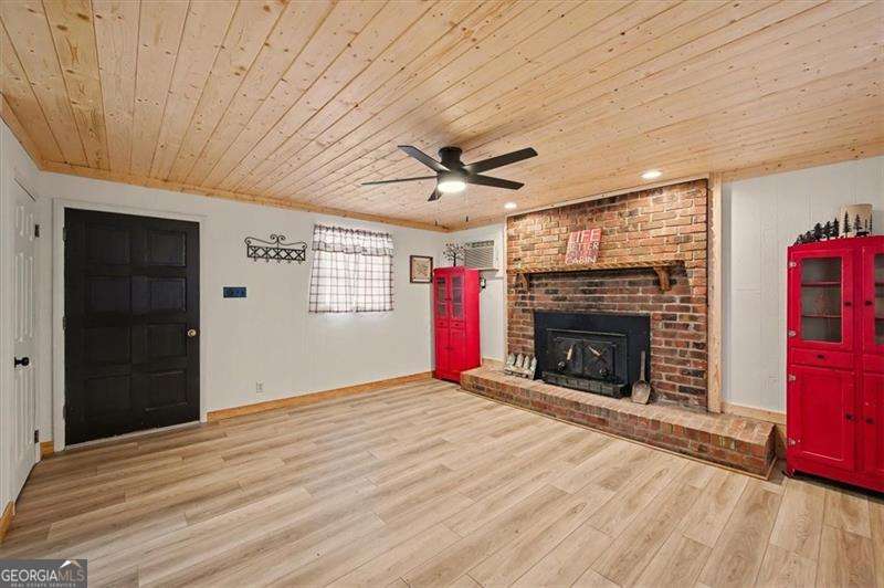 1 bedroom, 1 bathroom, 544 sq ft cabin,single family residence for sale at 68 Hawk Lane, Ellijay, GA 30540 — photo 5
