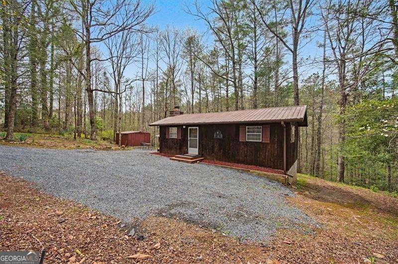 1 bedroom, 1 bathroom, 544 sq ft cabin,single family residence for sale at 68 Hawk Lane, Ellijay, GA 30540 — photo 4