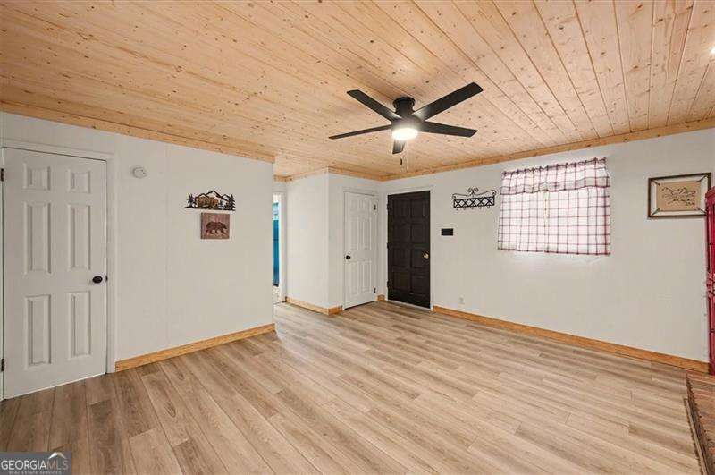 1 bedroom, 1 bathroom, 544 sq ft cabin,single family residence for sale at 68 Hawk Lane, Ellijay, GA 30540 — photo 8