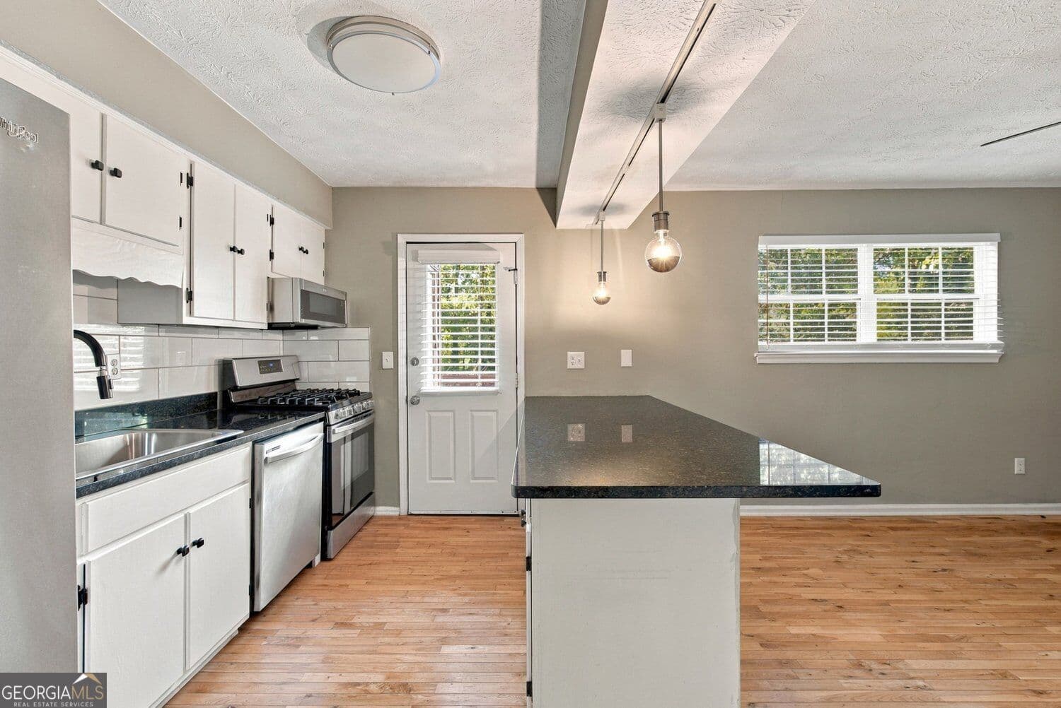 2 bedroom, 2.5 bathroom, 1,292 sq ft condominium for sale at 271 Quail Run, Roswell, GA 30076 — photo 9