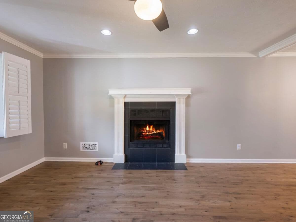 4 bedroom, 3.5 bathroom, 2,580 sq ft single family residence for sale at 1229 Gate Post Lane, Lawrenceville, GA 30044 — photo 7