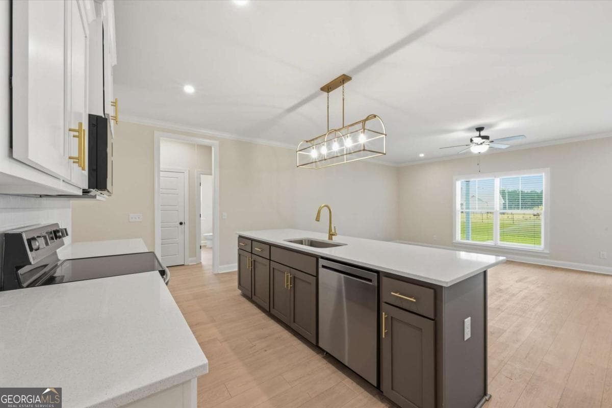 4 bedroom, 2 bathroom, 1,663 sq ft single family residence for sale at 93 Ennis Road, Pembroke, GA 31321 — photo 8