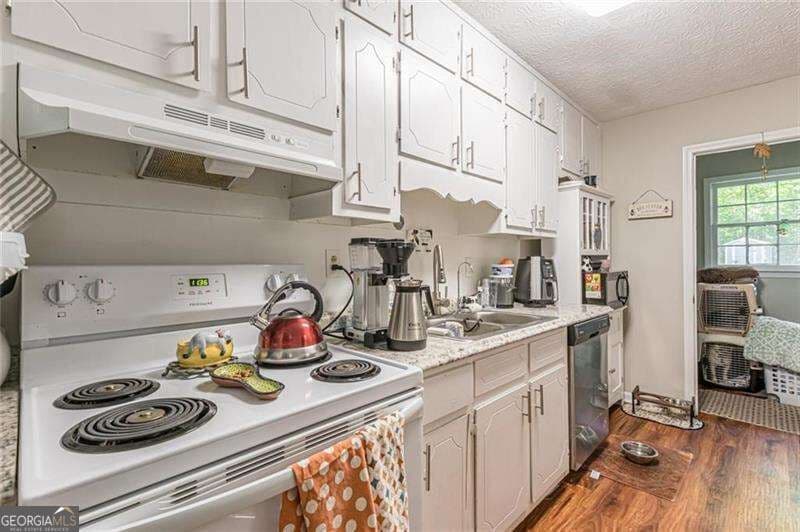 multi family,duplex for sale at 5321 Hamilton Street, Stone Mountain, GA 30083 — photo 5