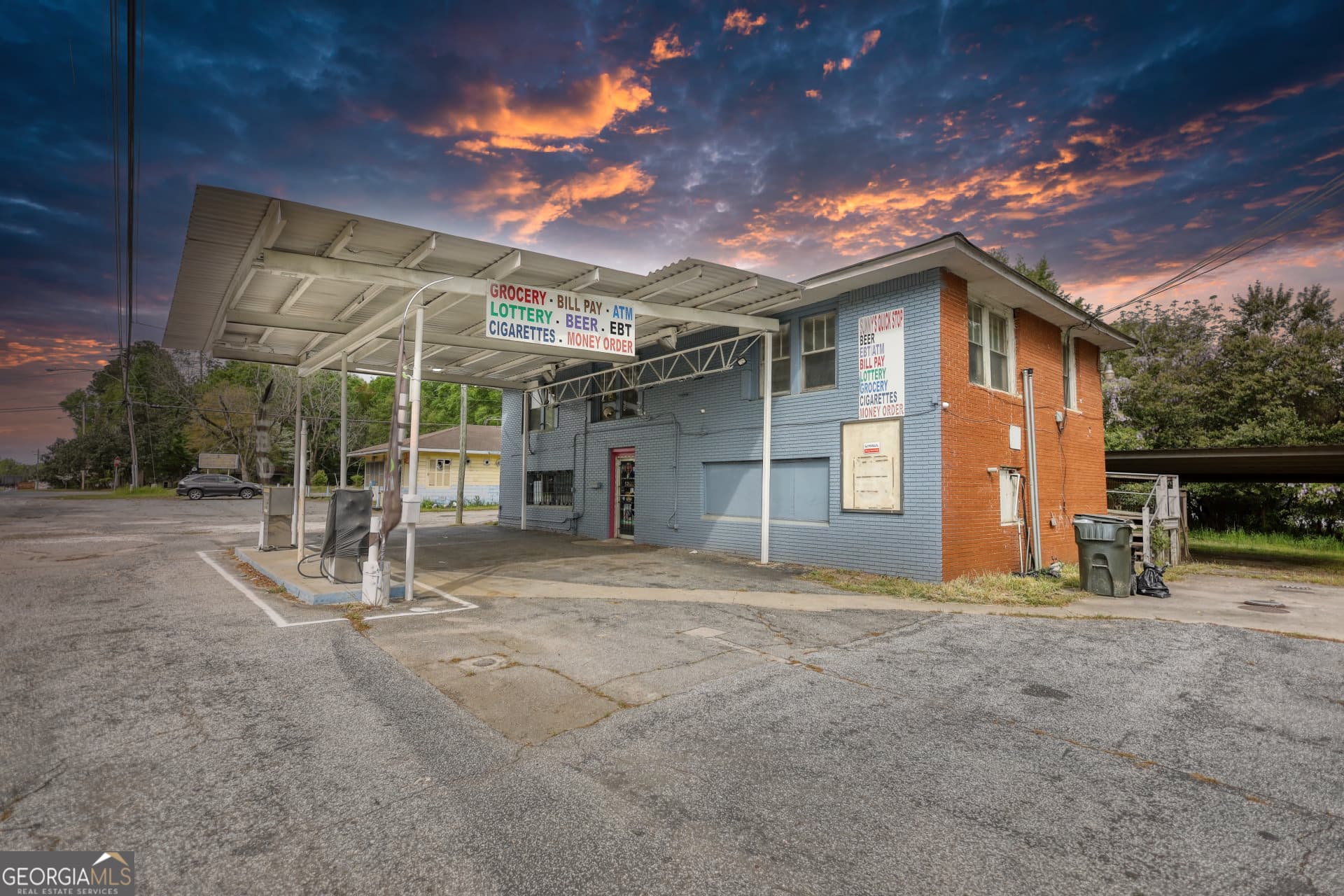 3 bedroom, 1.5 bathroom, 2,652 sq ft mixed use for sale at 510 S Camellia Boulevard, Fort Valley, GA 31030