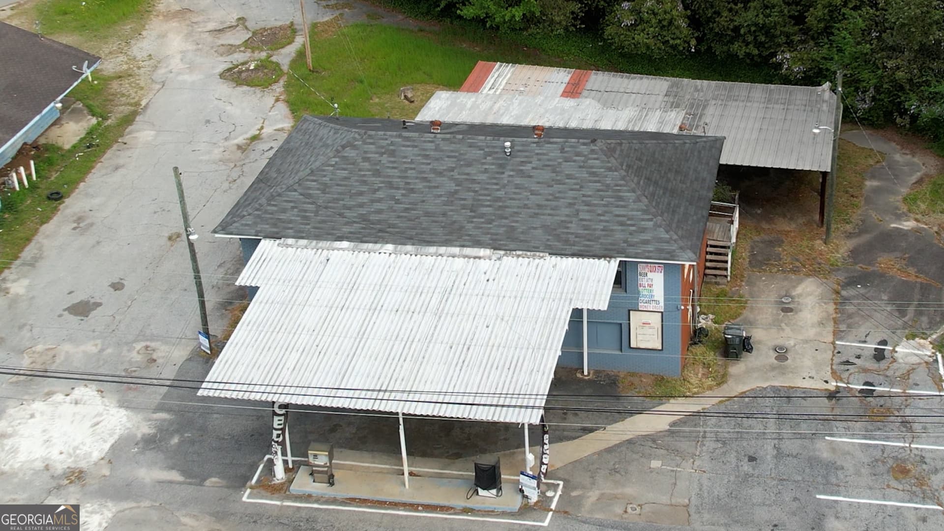 3 bedroom, 1.5 bathroom, 2,652 sq ft mixed use for sale at 510 S Camellia Boulevard, Fort Valley, GA 31030 — photo 4