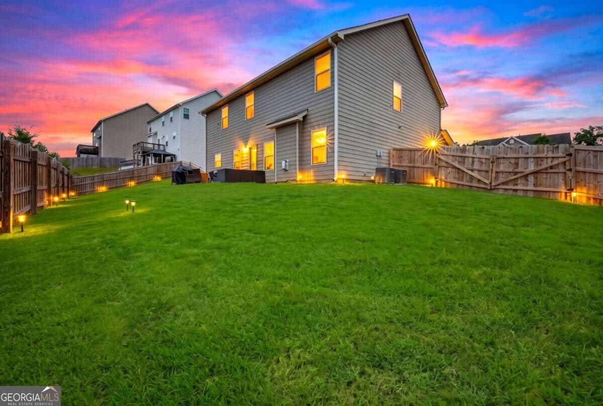 5 bedroom, 2.5 bathroom, 2,501 sq ft single family residence for sale at 2601 Glenbrook Lane, Conyers, GA 30012 — photo 2
