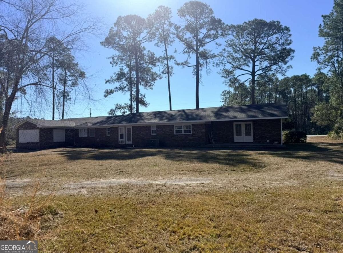 5 bedroom, 4 bathroom, 3,102 sq ft single family residence for sale at 2993 Golden Isle, Baxley, GA 31513 — photo 5