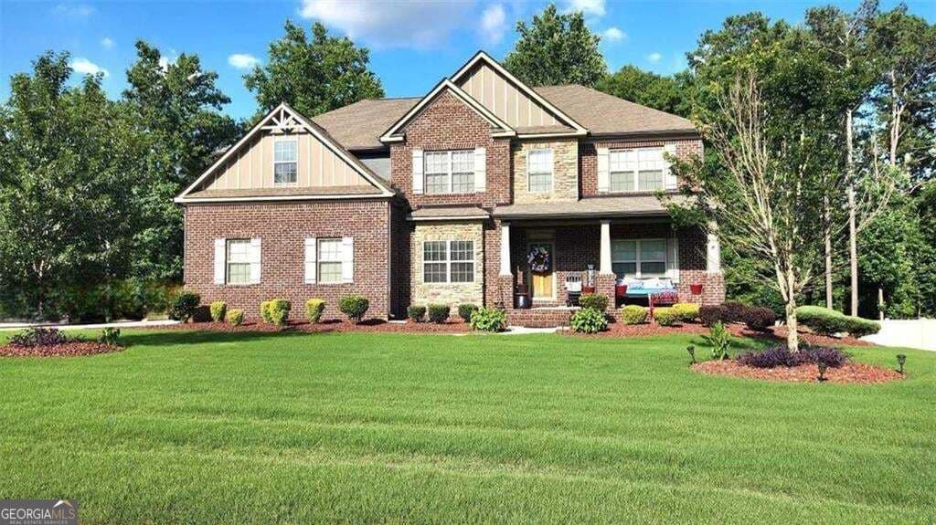 5 bedroom, 3 bathroom, 3,376 sq ft single family residence for sale at 4050 Madison Acres Drive, Locust Grove, GA 30248 — photo 1 of 17