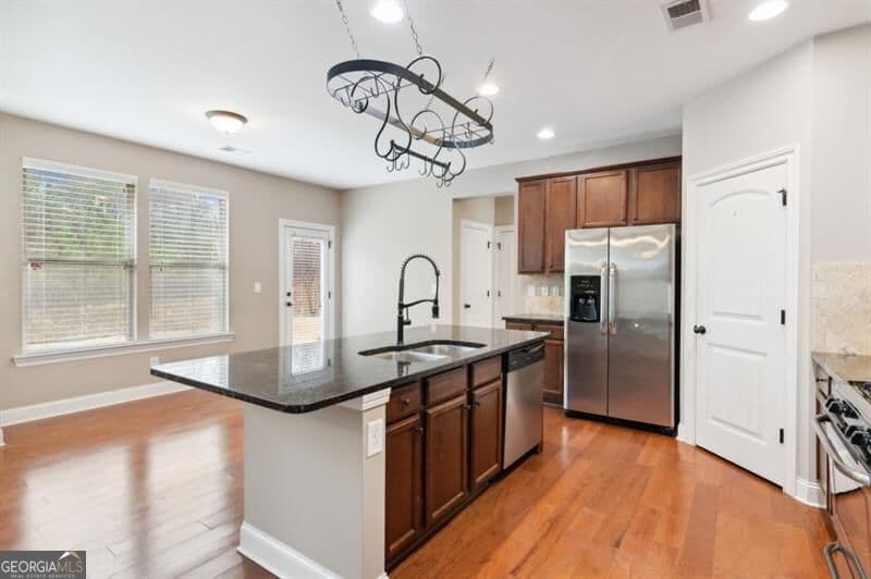 4 bedroom, 3.5 bathroom, 2,954 sq ft single family residence for rent at 4925 4th Rail Lane, Cumming, GA 30040 for $2,700 a month — photo 7