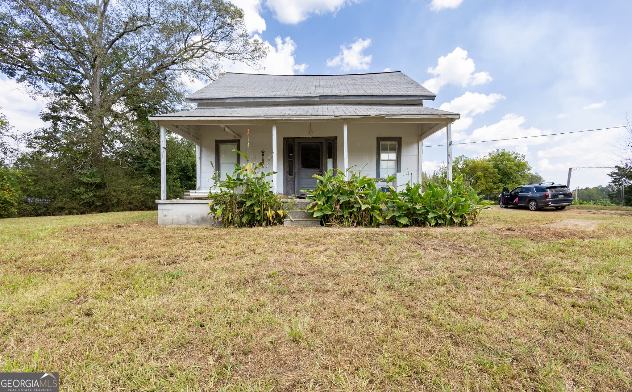3 bedroom, 1 bathroom, 1,260 sq ft single family residence for sale at 4122 Jacksonville Street, Heflin, AL 36264