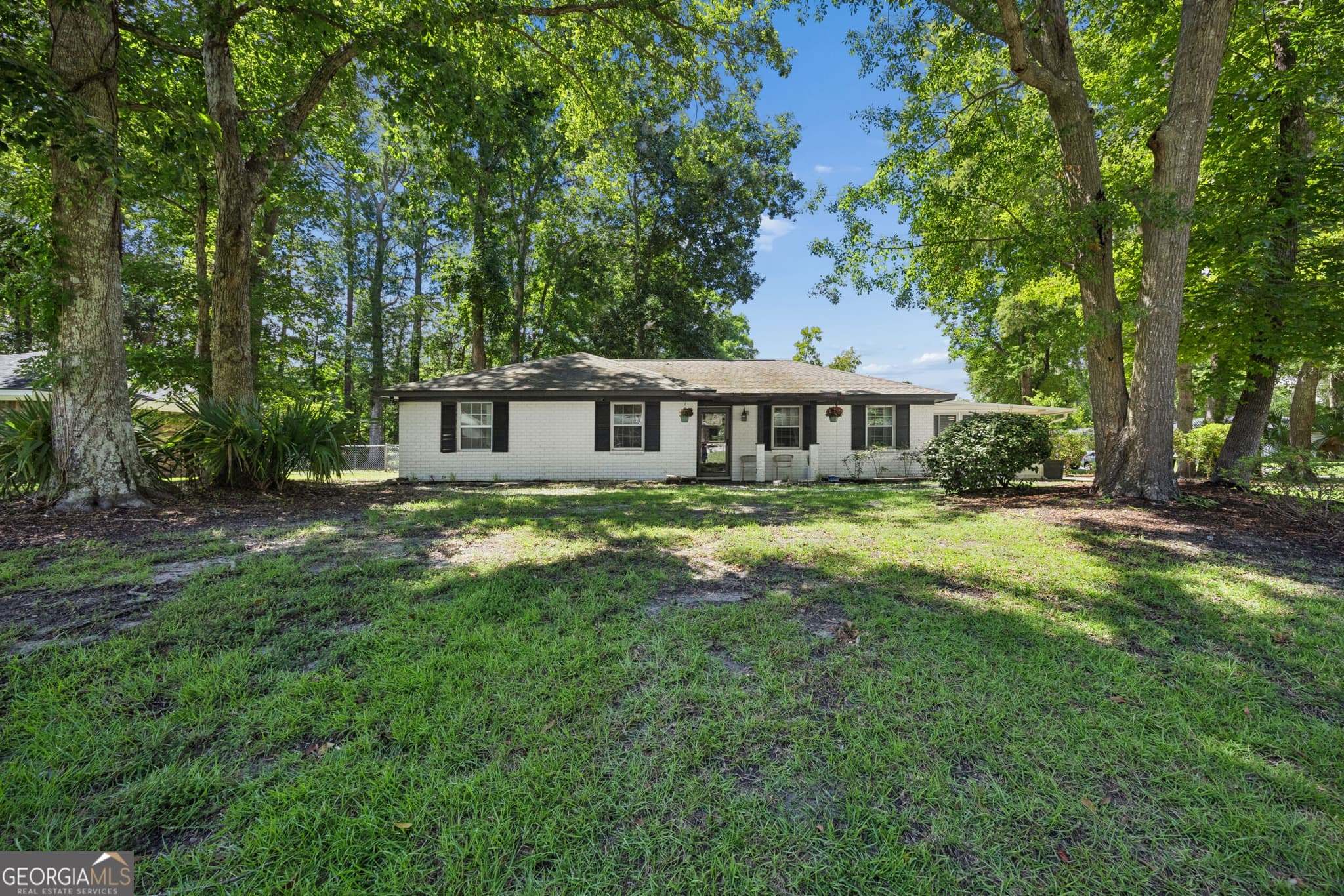 3 bedroom, 2 bathroom, 1,717 sq ft single family residence for sale at 352 Sandpiper Road, Richmond Hill, GA 31324 — photo 2